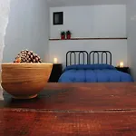 Romantic Near Velia